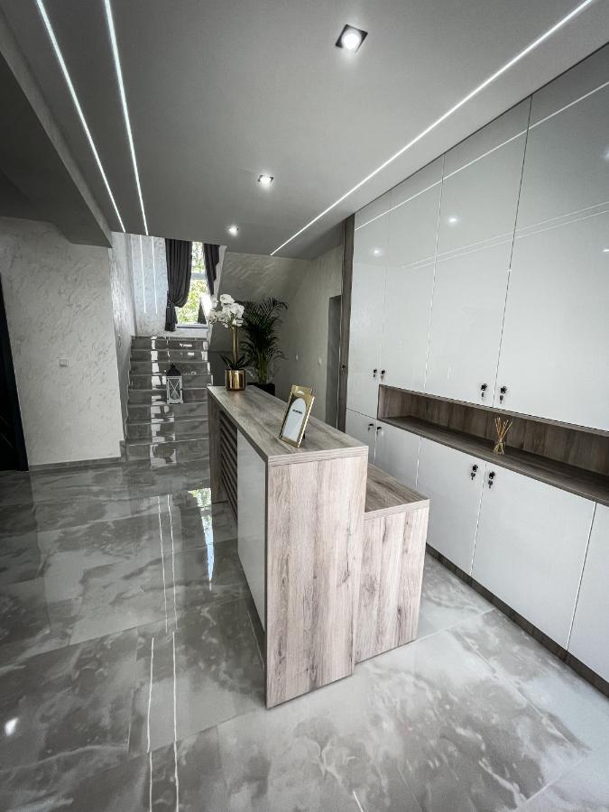 Apartmani Mila Laktaši Extérieur photo