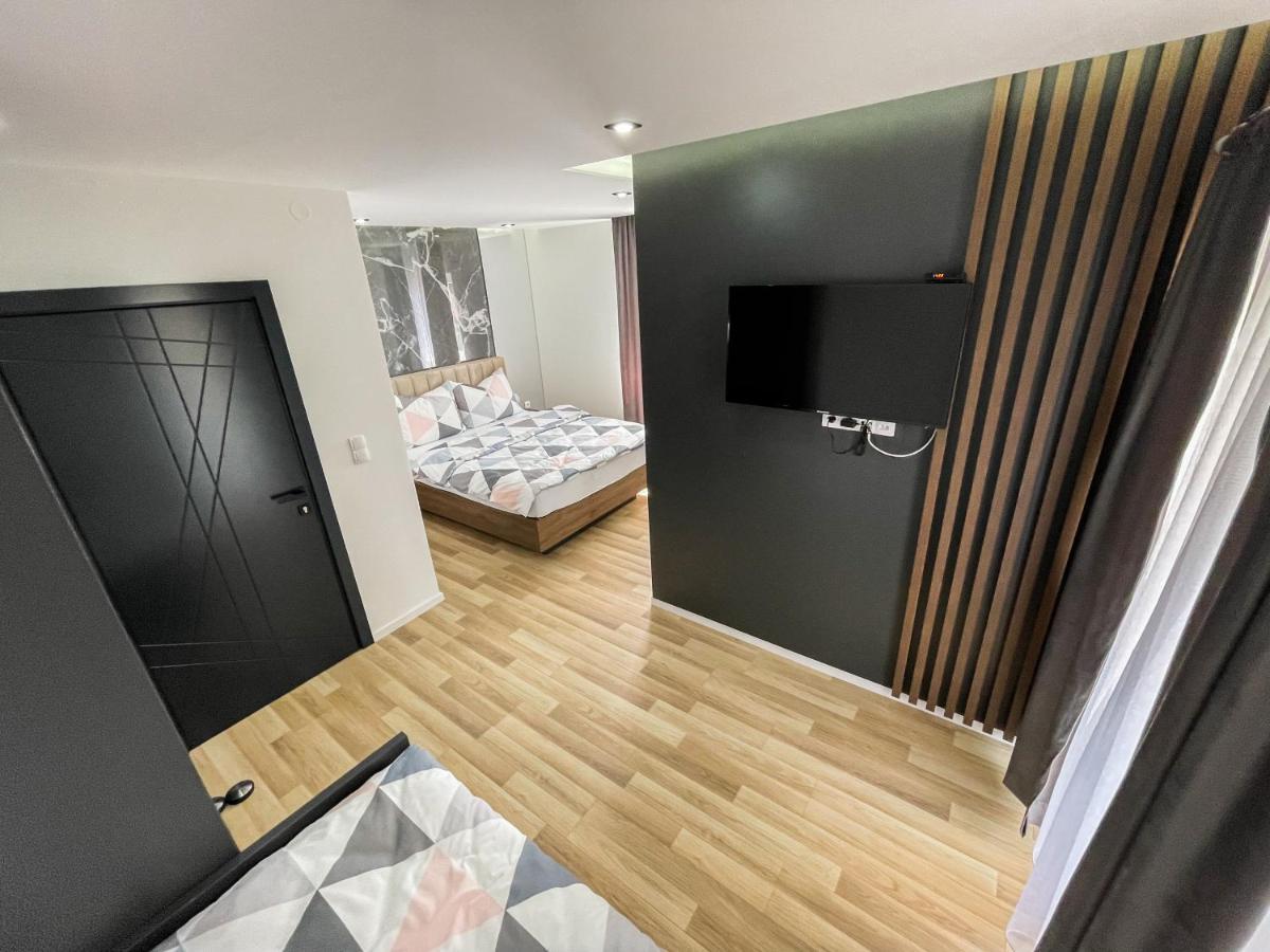 Apartmani Mila Laktaši Extérieur photo