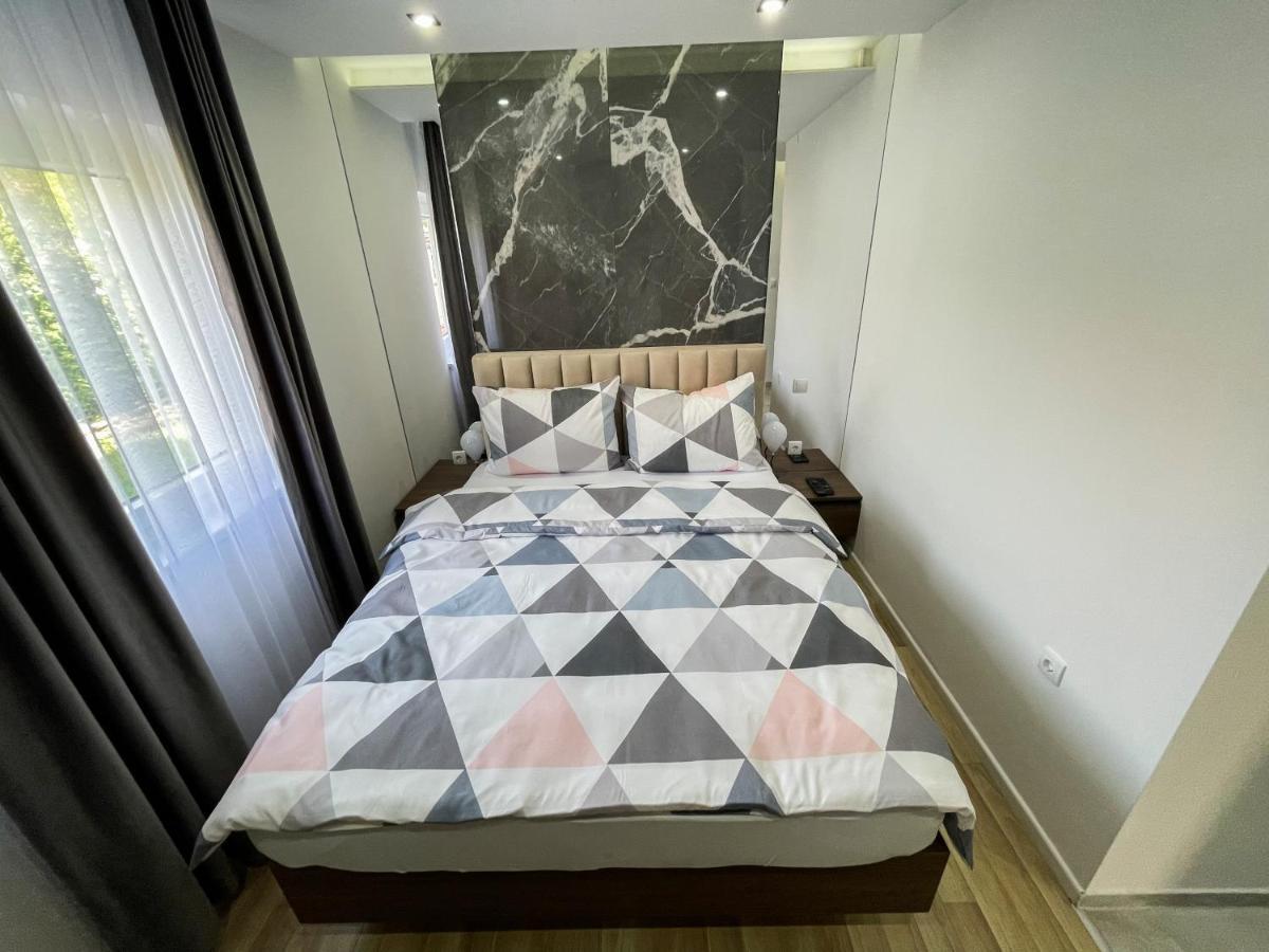 Apartmani Mila Laktaši Extérieur photo