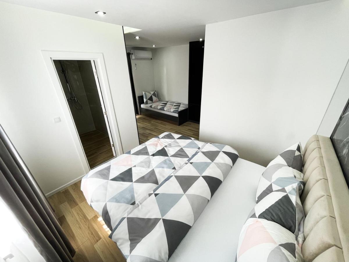 Apartmani Mila Laktaši Extérieur photo
