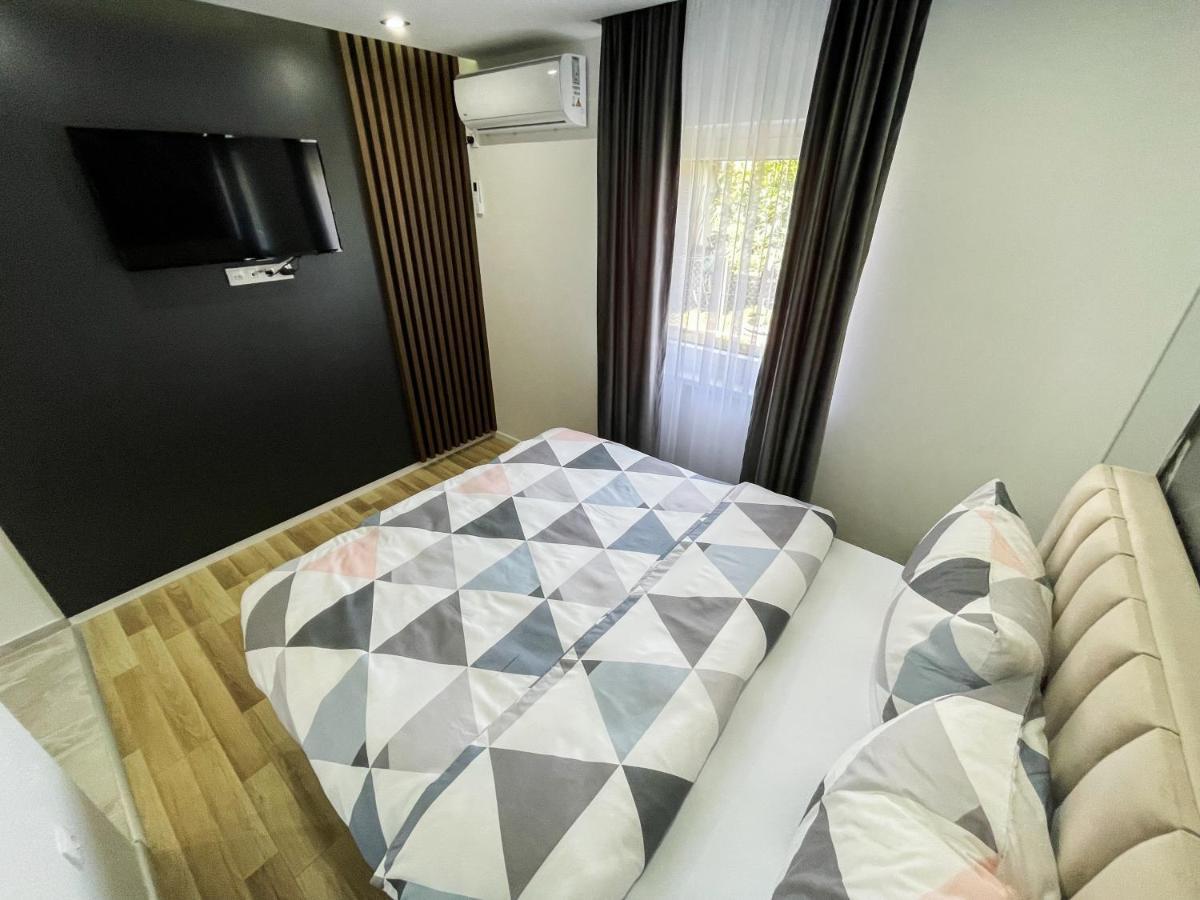 Apartmani Mila Laktaši Extérieur photo