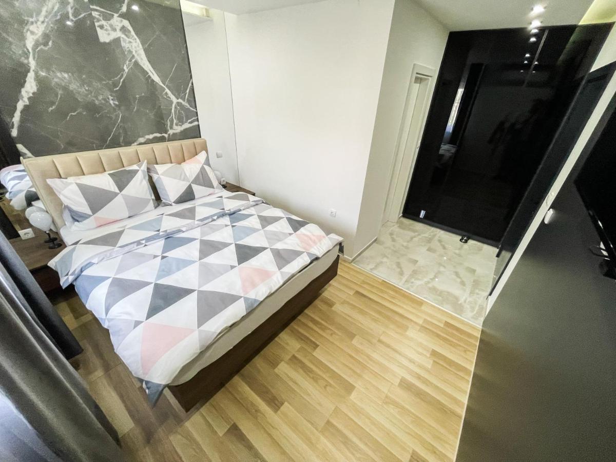 Apartmani Mila Laktaši Extérieur photo