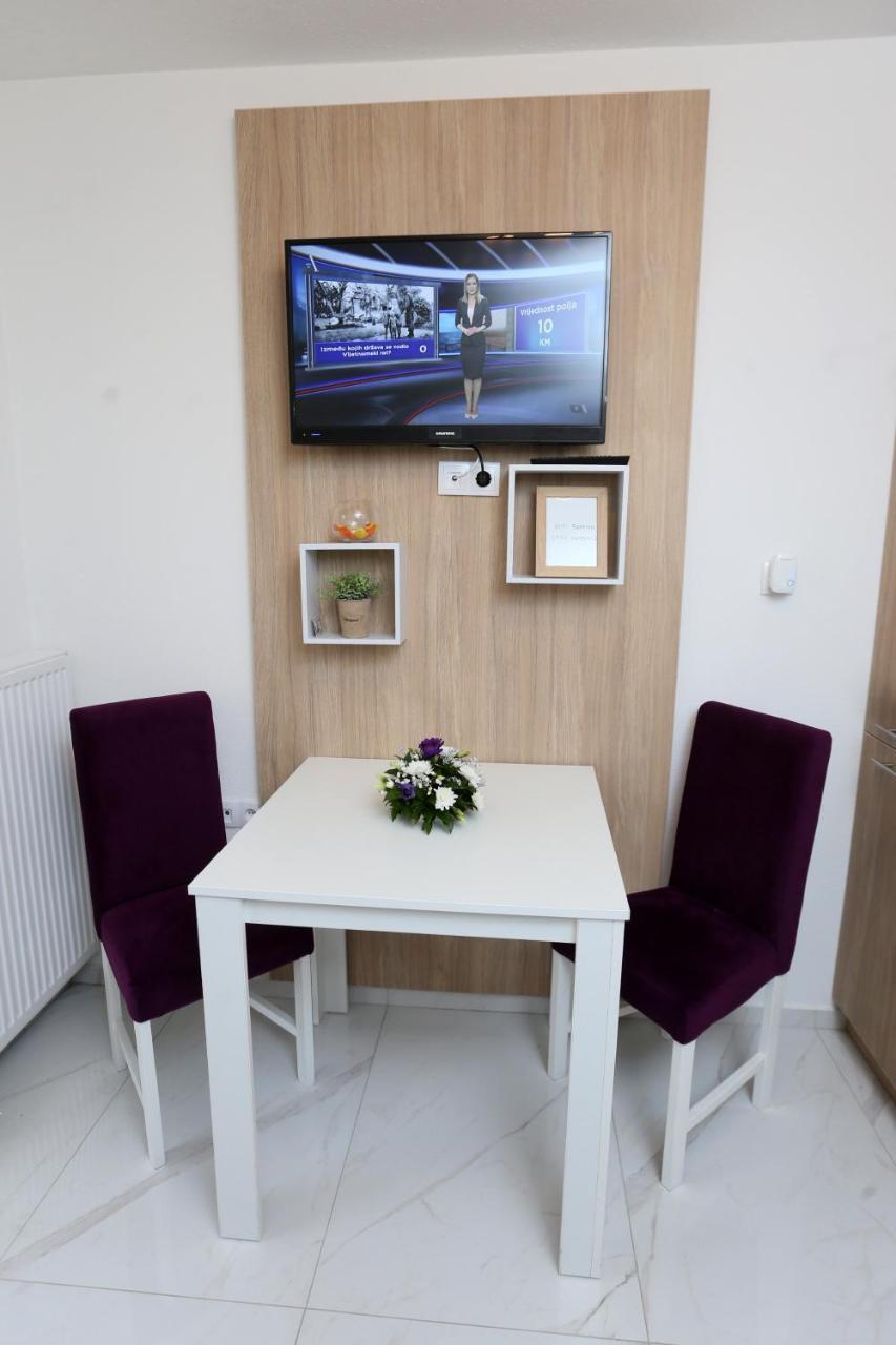 Apartmani Mila Laktaši Extérieur photo