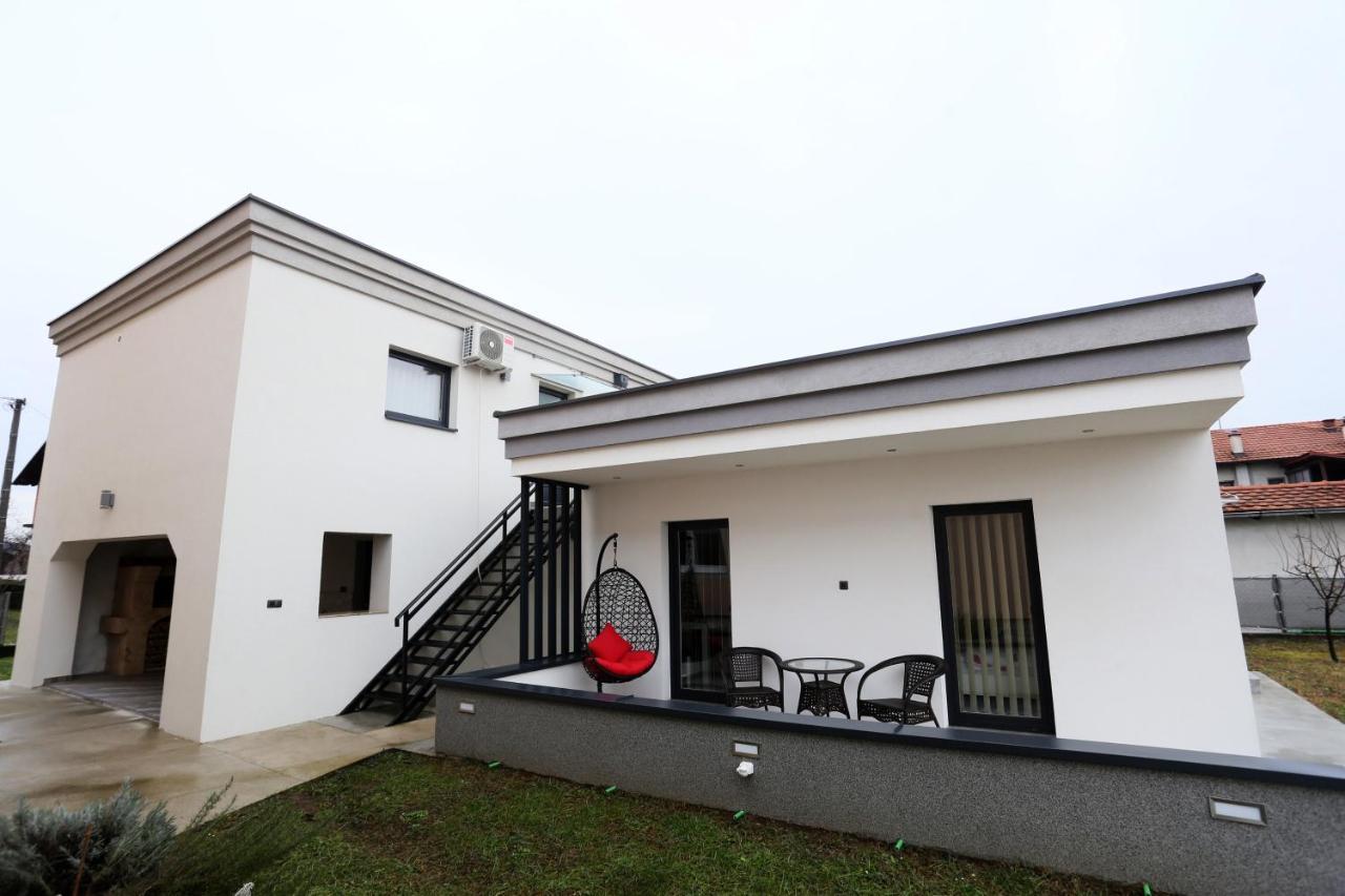 Apartmani Mila Laktaši Extérieur photo